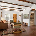 Holiday home Soulful Historic Adobe - 5 Mins To Plaza - Spacious And Inspiring *