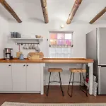 Soulful Historic Adobe - 5 Mins To Plaza - Spacious And Inspiring Holiday home *