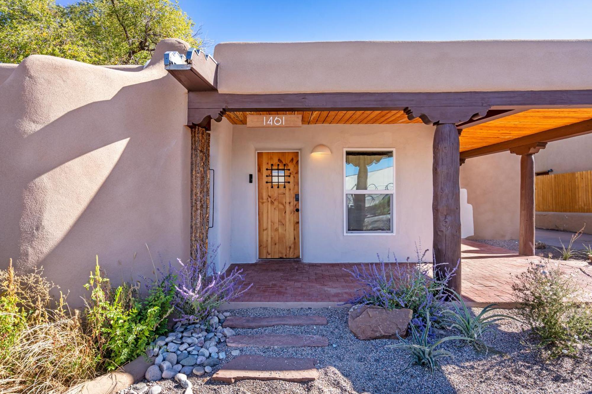 Location - Adorable Adobe - King And Queen Holiday home